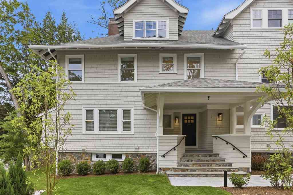 Condo For Sale - 38 Edgewood Rd #2<br/> Lexington, MA 02420