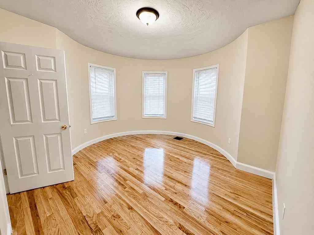 Apartment For Rent - 19 Dunlap St #1<br/> Boston, MA 02124