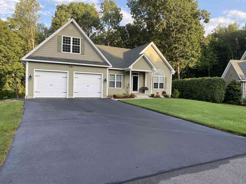 Homes For Sale - 5 Red Bridge Ln<br/> South Hadley, MA 01075