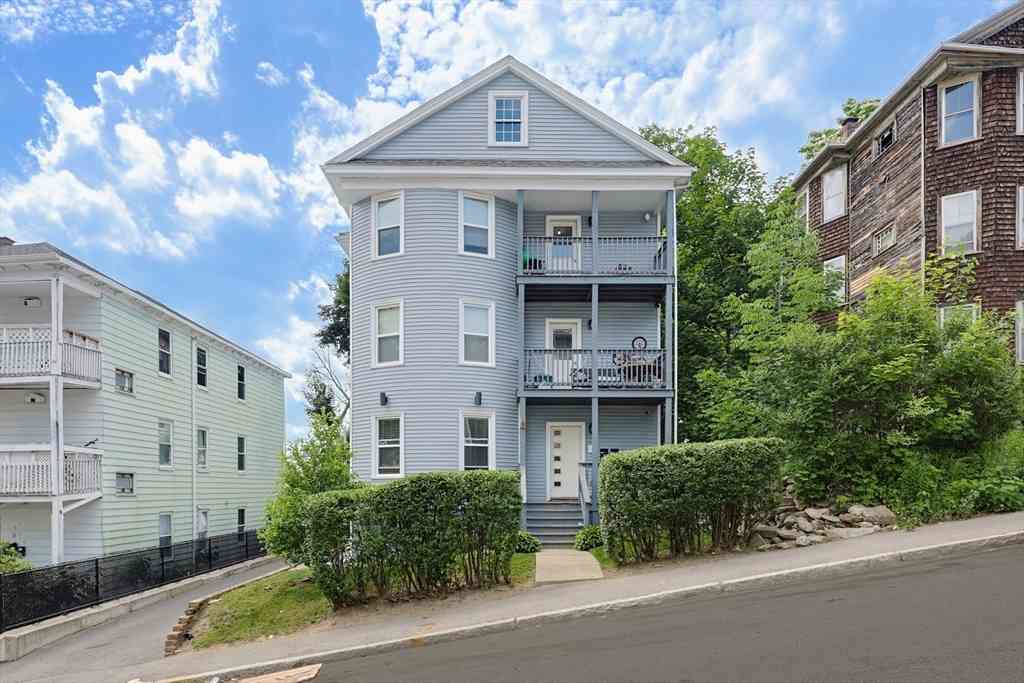 Multifamily For Rent - 15 Stanton St<br/> Worcester, MA 01605