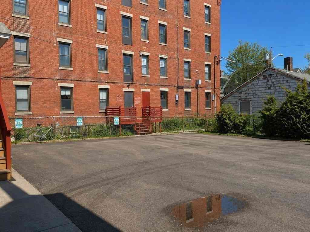 Homes For Rent - 19 Palmer St<br/> Salem, MA 01970