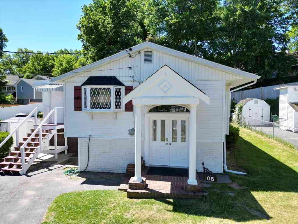 Homes For Rent - 5 Dietz Ct<br/> Boston, MA 02136