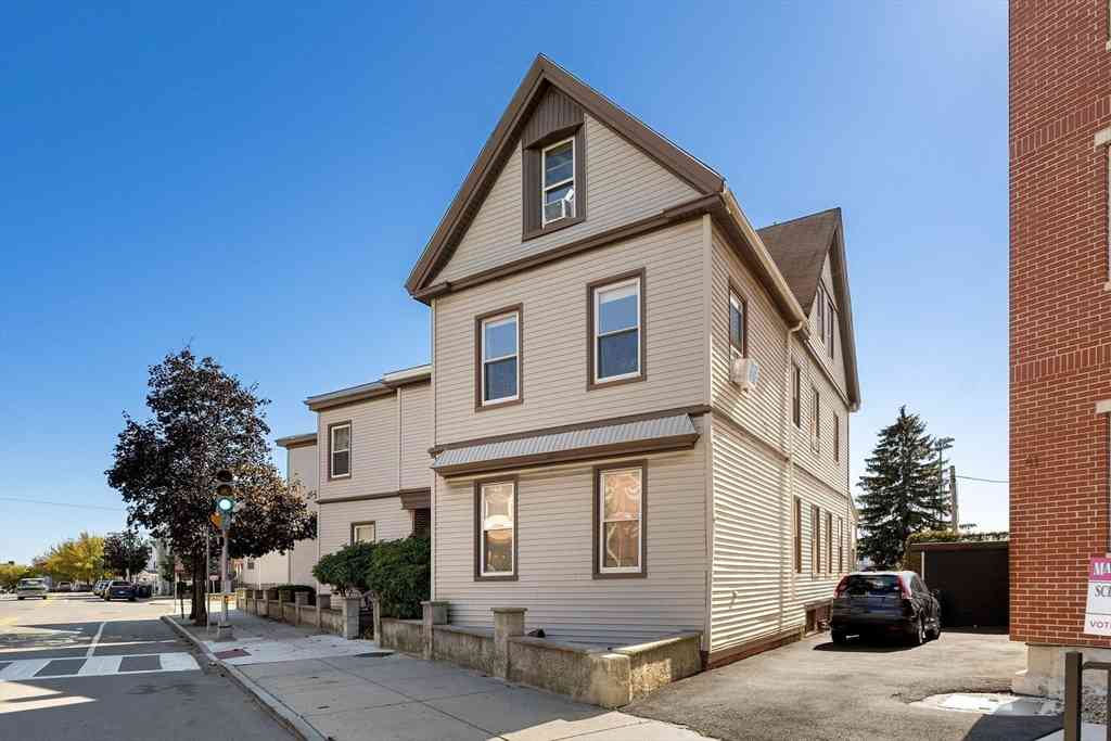 Homes For Rent - 91 Chelsea St<br/> Everett, MA 02149