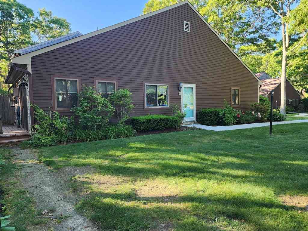 Condo For Sale - 10 Roundhouse Rd #10<br/> Bourne, MA 02532