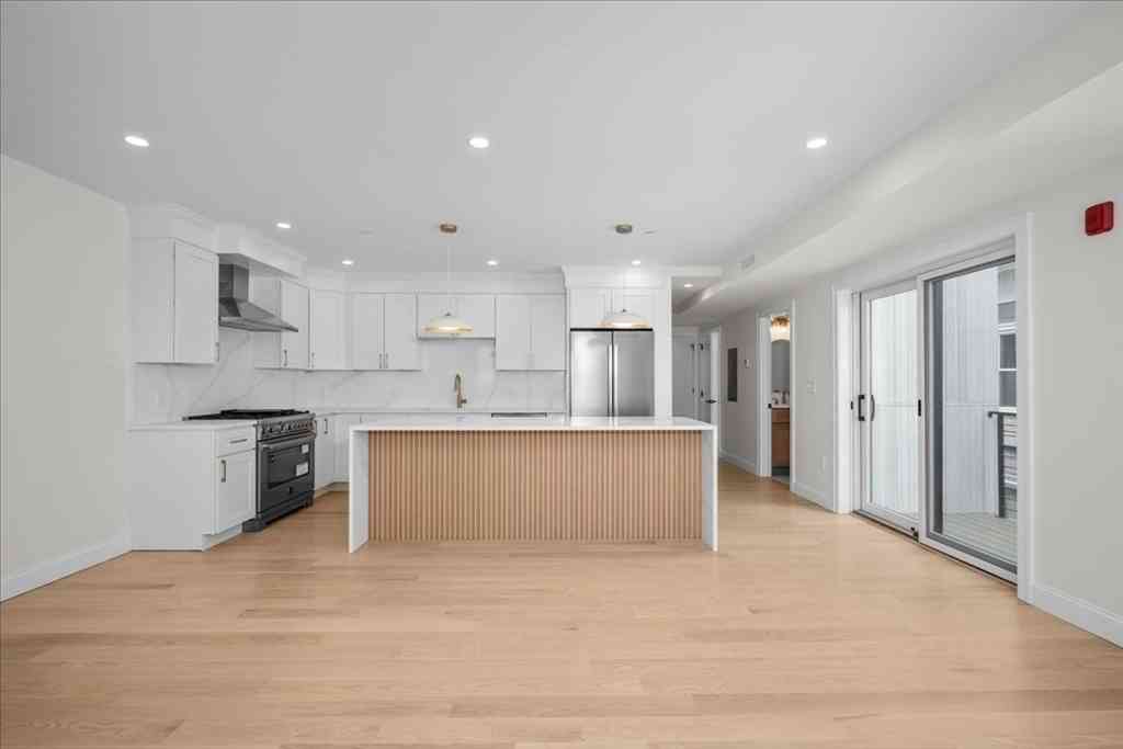 Condo For Sale - 595 Broadway #302<br/> Somerville, MA 02145
