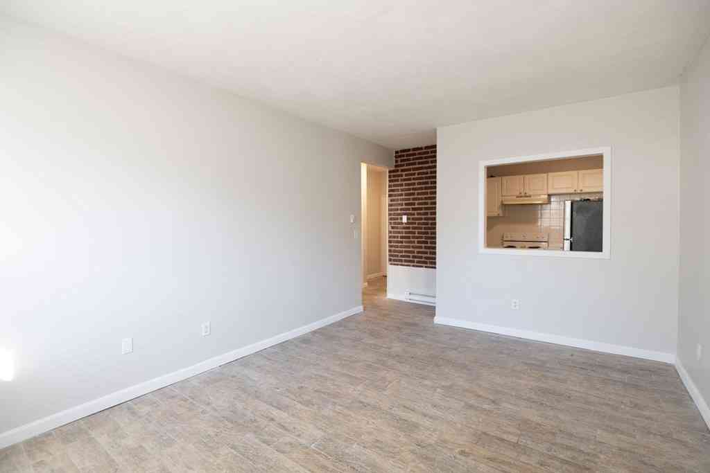 Apartment For Rent - 5 Beaver Park Rd #5<br/> Framingham, MA 01702