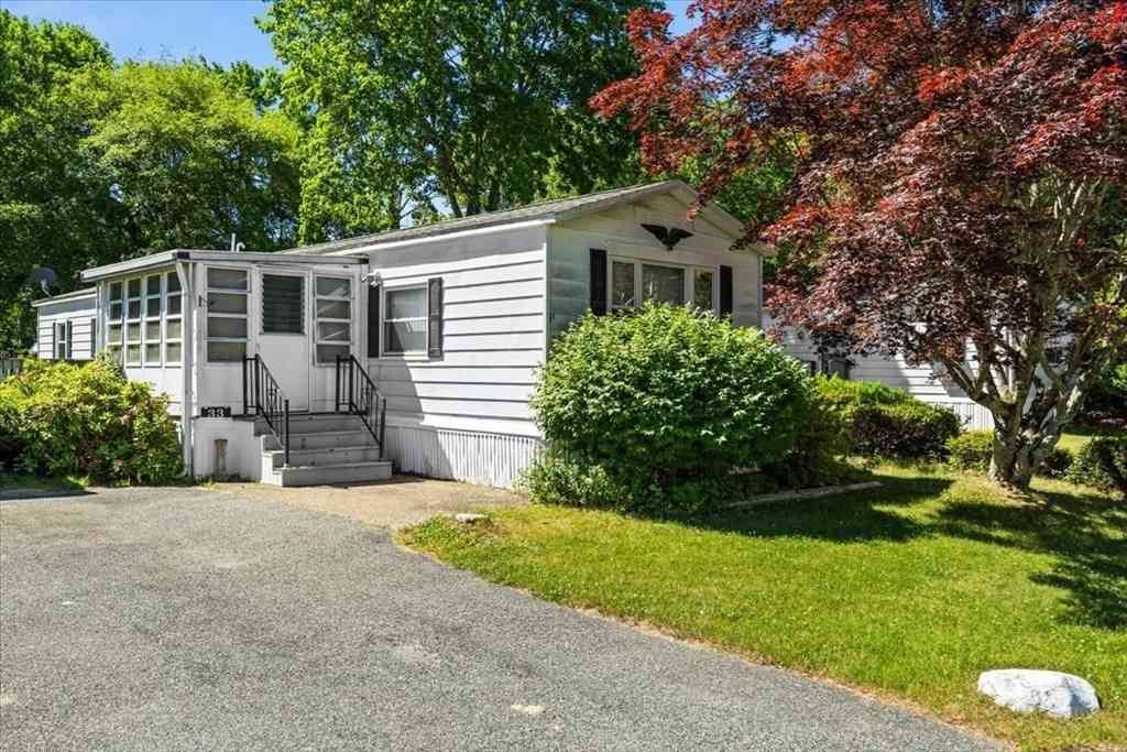 Mobile Home For Sale - 33 Thayer<br/> Taunton, MA 02780