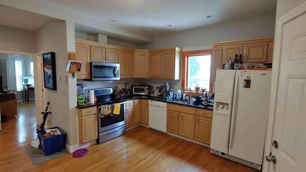 Homes For Rent - 33 Eastburn St #1<br/> Boston, MA 02135