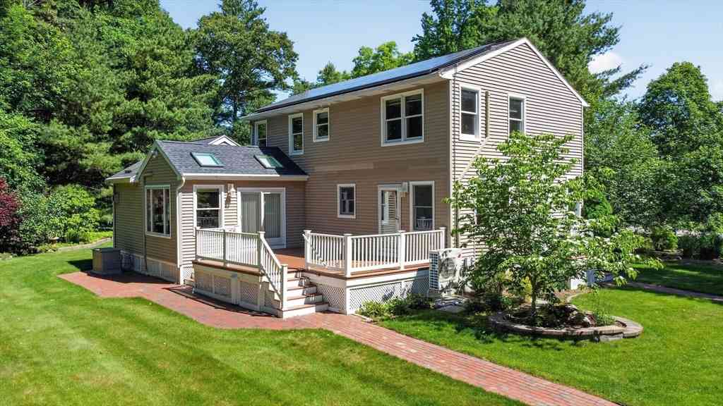 Homes For Sale - 111 North St<br/> Grafton, MA 01519