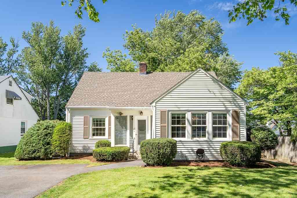 Homes For Sale - 17 Ransom Road<br/> Framingham, MA 01702