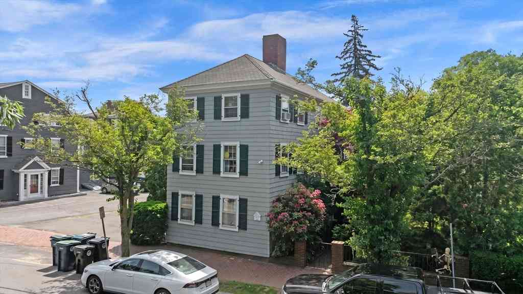 Homes For Rent - 395 Essex<br/> Salem, MA 01970