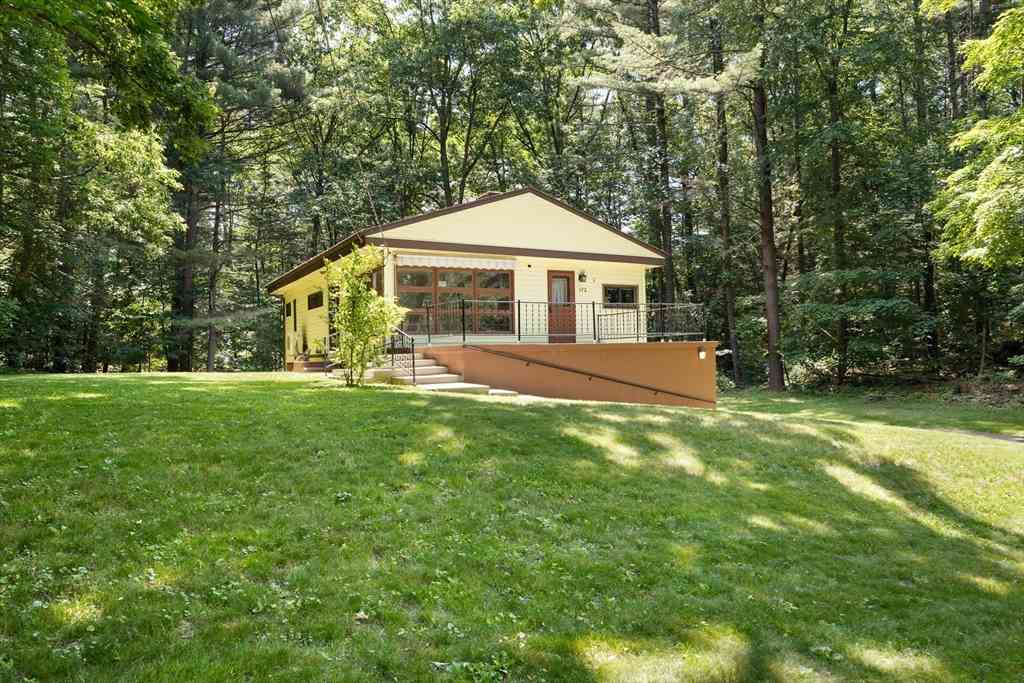 Homes For Sale - 172 Porter St<br/> Granby, MA 01033