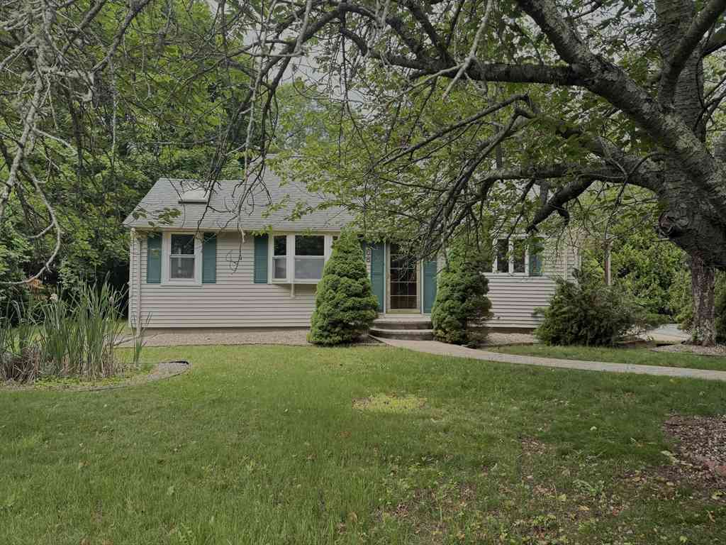 Homes For Sale - 68 Davis Rd.<br/> Westport, MA 02790