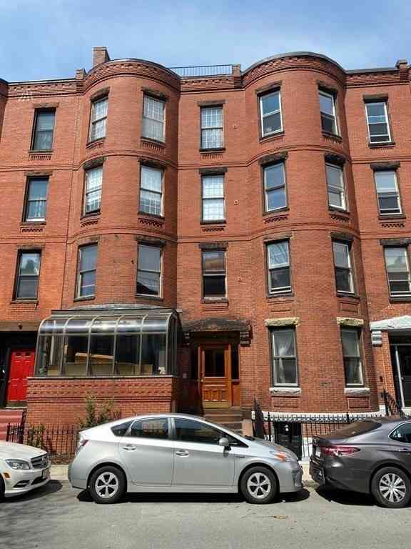 Condo For Rent - 21 Symphony Rd #1B<br/> Boston, MA 02115