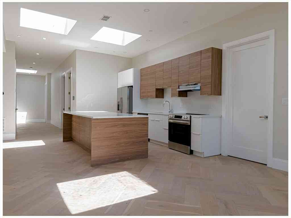 Condo For Rent - 1 Jackson Street #302<br/> Newton, MA 02459