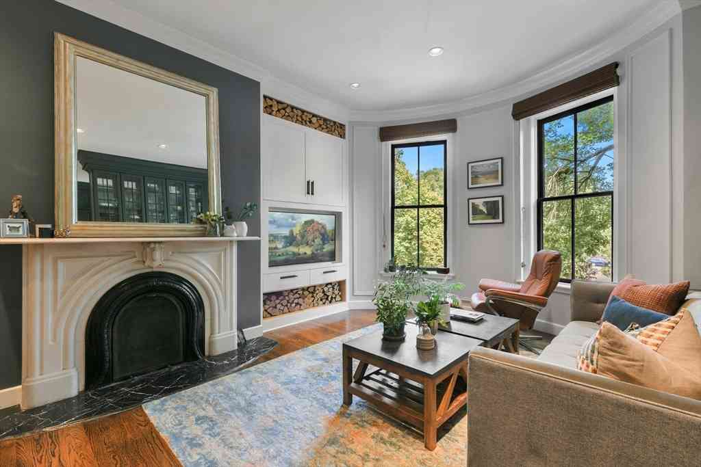 Condo For Rent - 68 Waltham Street #3<br/> Boston, MA 02118