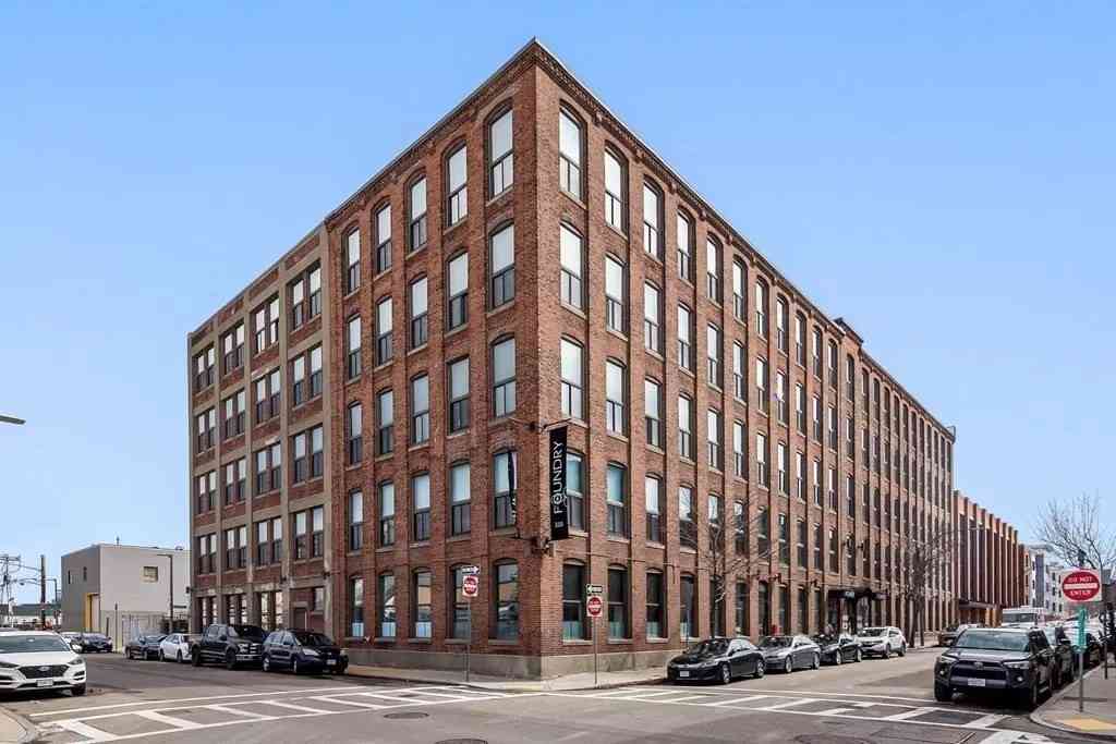 Condo For Rent - 320 W 2nd St. #411<br/> Boston, MA 02127