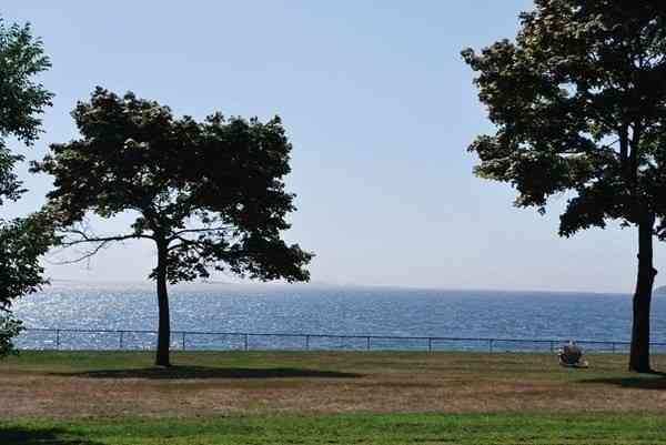 Apartment For Rent - 102 Lothrop St #1<br/> Beverly, MA 01915