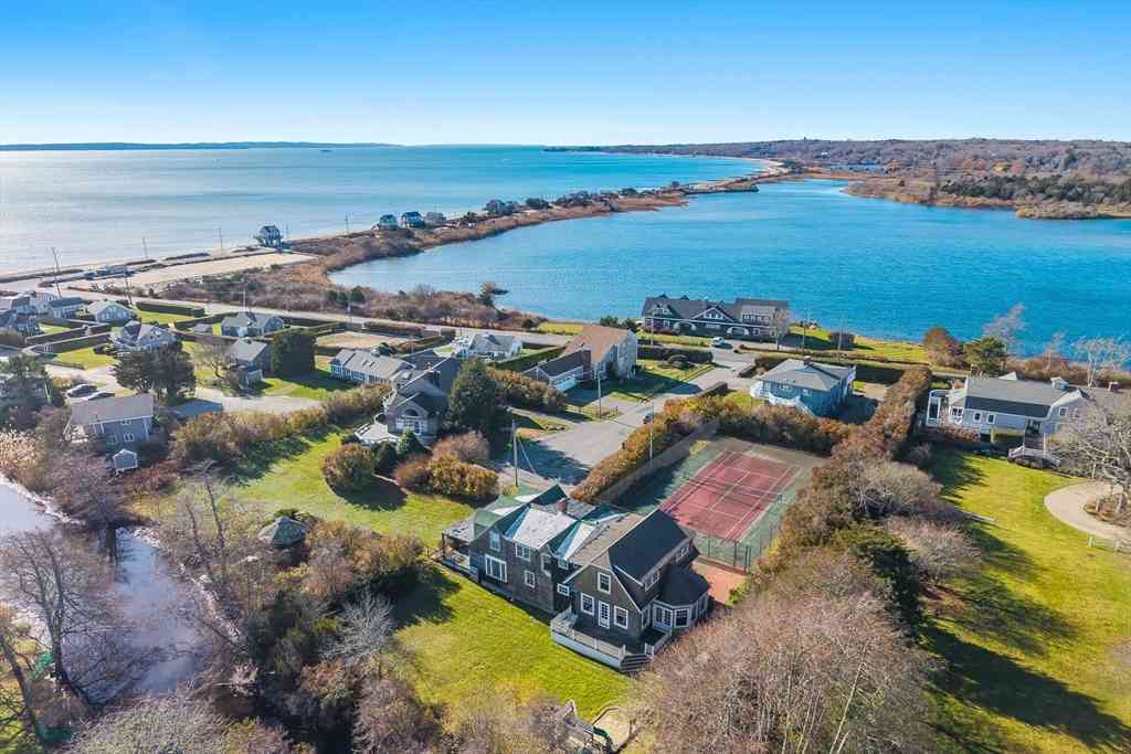 Homes For Sale - 15 Hedge Lane<br/> Falmouth, MA 02540