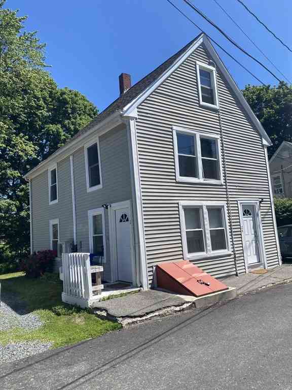 Multifamily For Rent - 12 Campbell Ct<br/> Taunton, MA 02718