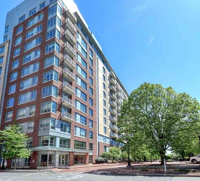 Condo For Rent - 100 Station Landing #805<br/> Medford, MA 02155