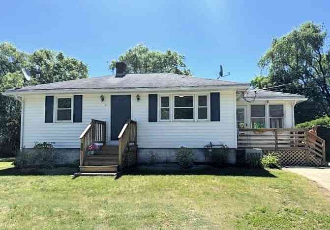 Homes For Sale - 14 Mercier Street<br/> Dracut, MA 01826