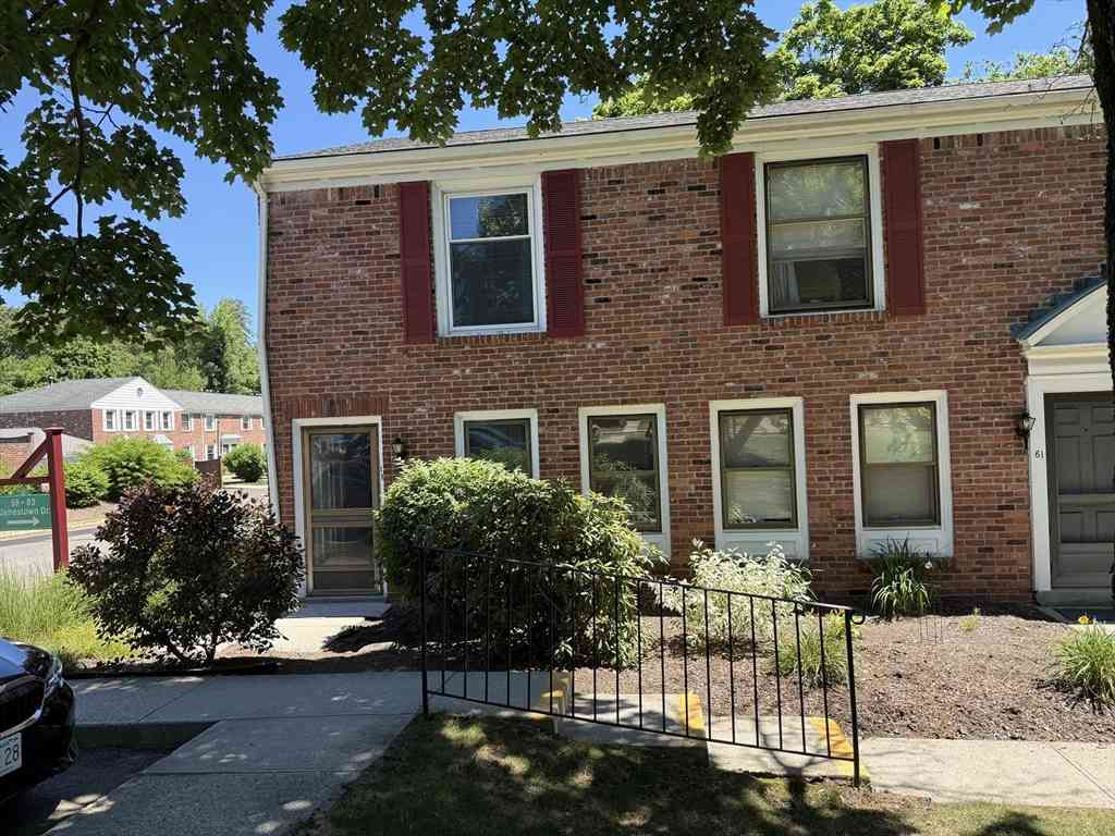 Condo For Sale - 59 Jamestown Dr #59<br/> Springfield, MA 01108