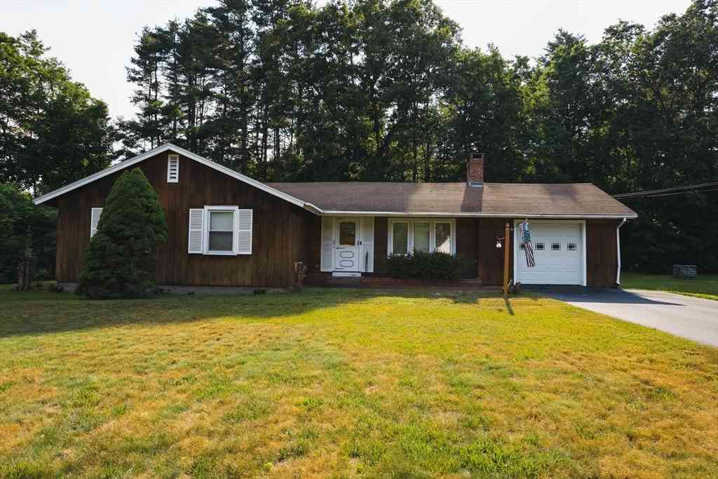Homes For Sale - 40 Newell Pond Rd<br/> Greenfield, MA 01301