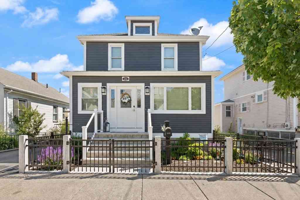 Homes For Sale - 31 Freeman Ave<br/> Everett, MA 02149