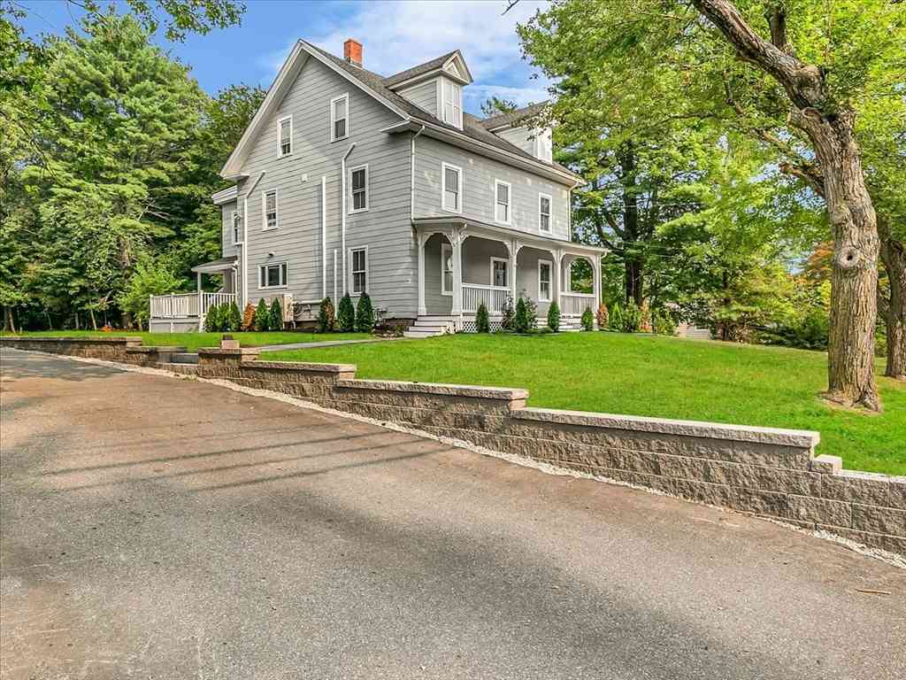 Multifamily For Rent - 186 Main Street<br/> Wayland, MA 01778