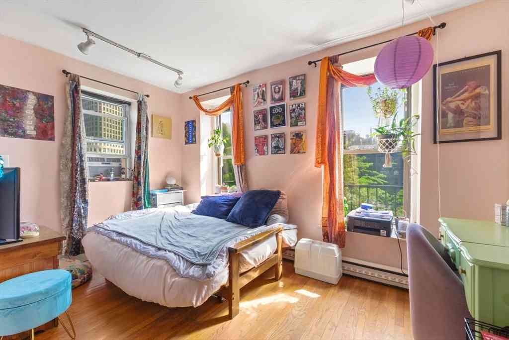 Condo For Rent - 3 Saint Charles St #8<br/> Boston, MA 02116