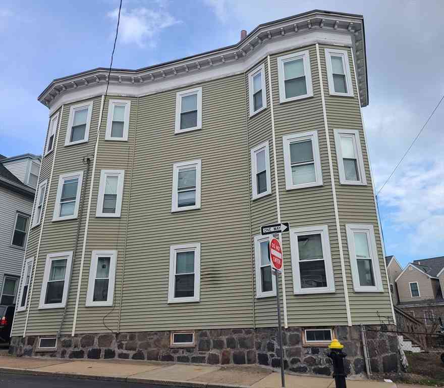 Apartment For Rent - 27 Buttonwood St #1<br/> Boston, MA 02125