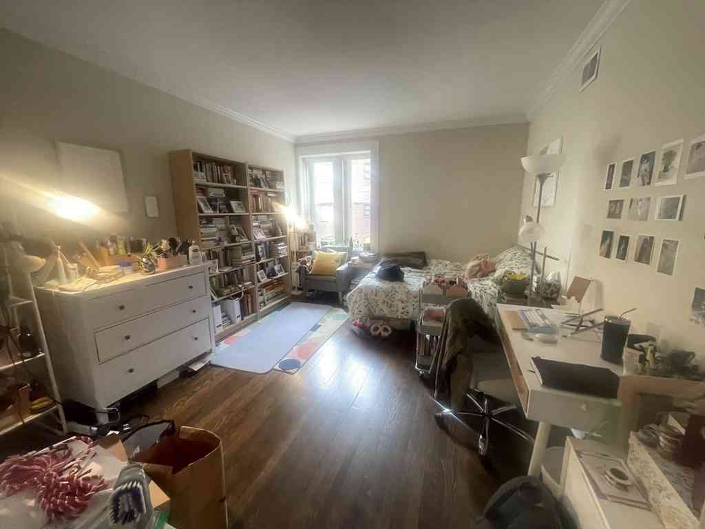 Apartment For Rent - 12 Short St #6<br/> Brookline, MA 02446