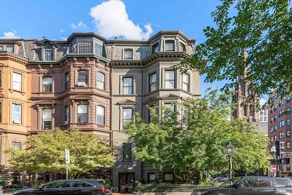 Condo For Rent - 48 Commonwealth #1B<br/> Boston, MA 02216