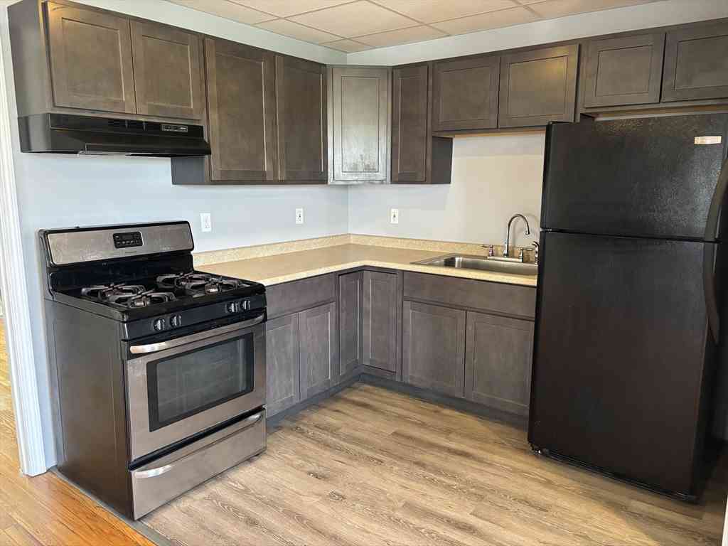 Apartment For Rent - 84 Boutwell Street #3F<br/> Fall River, MA 02723