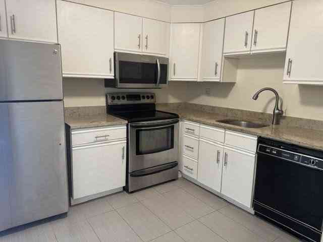 Condo For Rent - 1321 Worcester Road #405<br/> Framingham, MA 01701