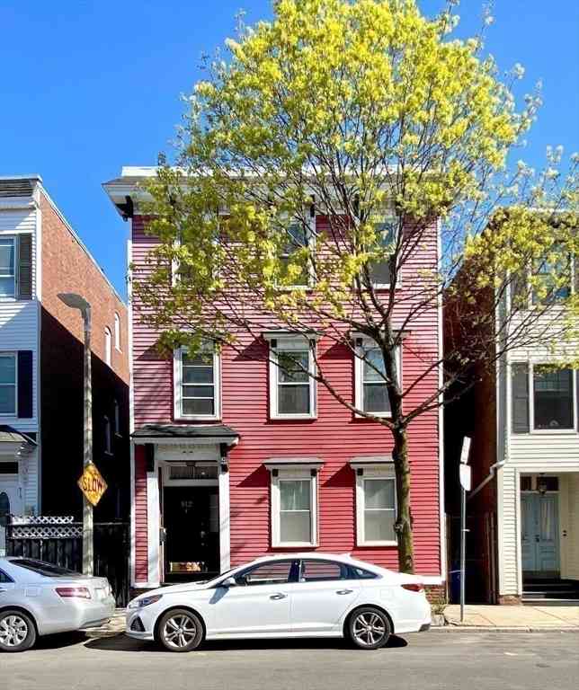 Homes For Rent - 512 East 3rd Street<br/> Boston, MA 02127