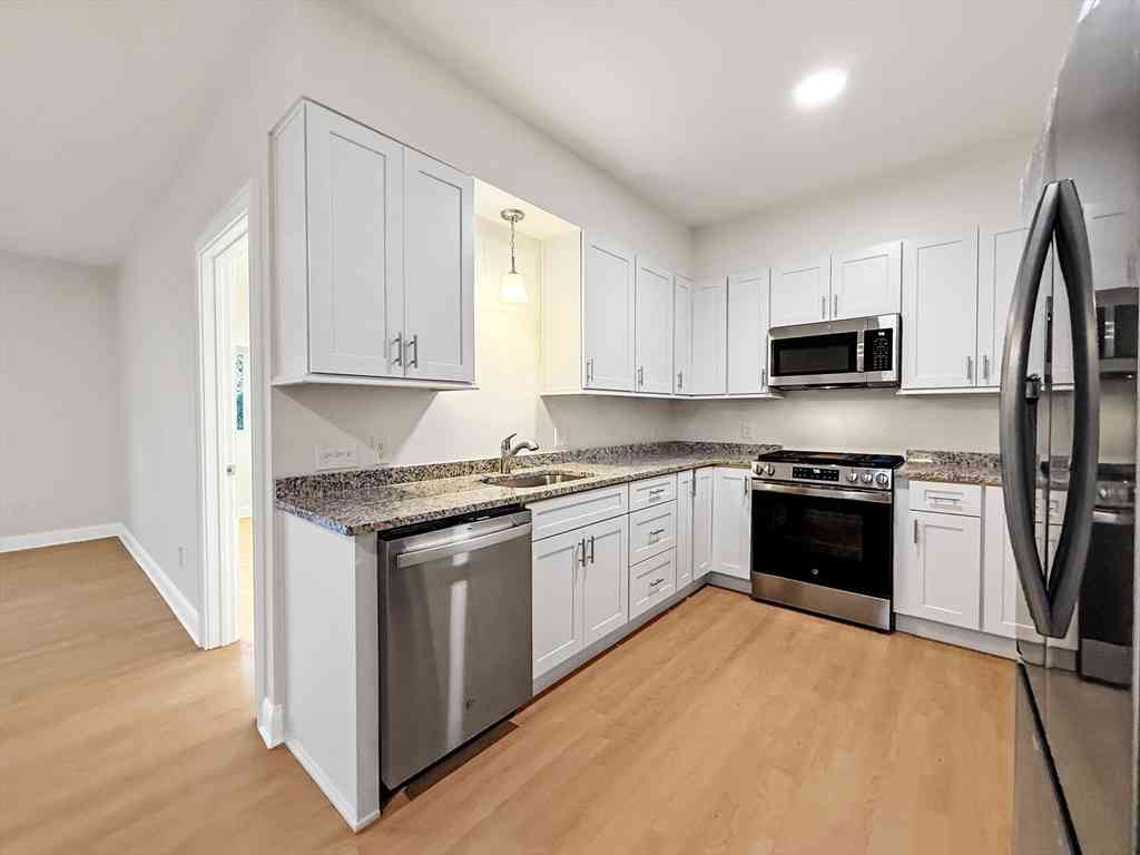 Condo For Rent - 10 Franklin Ave #300<br/> Revere, MA 02151