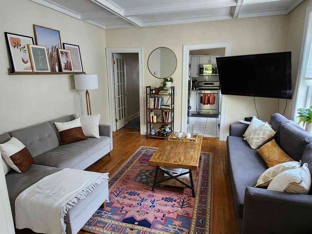 Apartment For Rent - 55 Thatcher #6<br/> Brookline, MA 02446