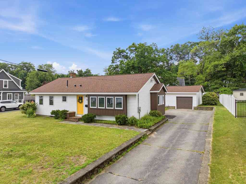 Homes For Sale - 40 Pine St<br/> Hudson, MA 01749