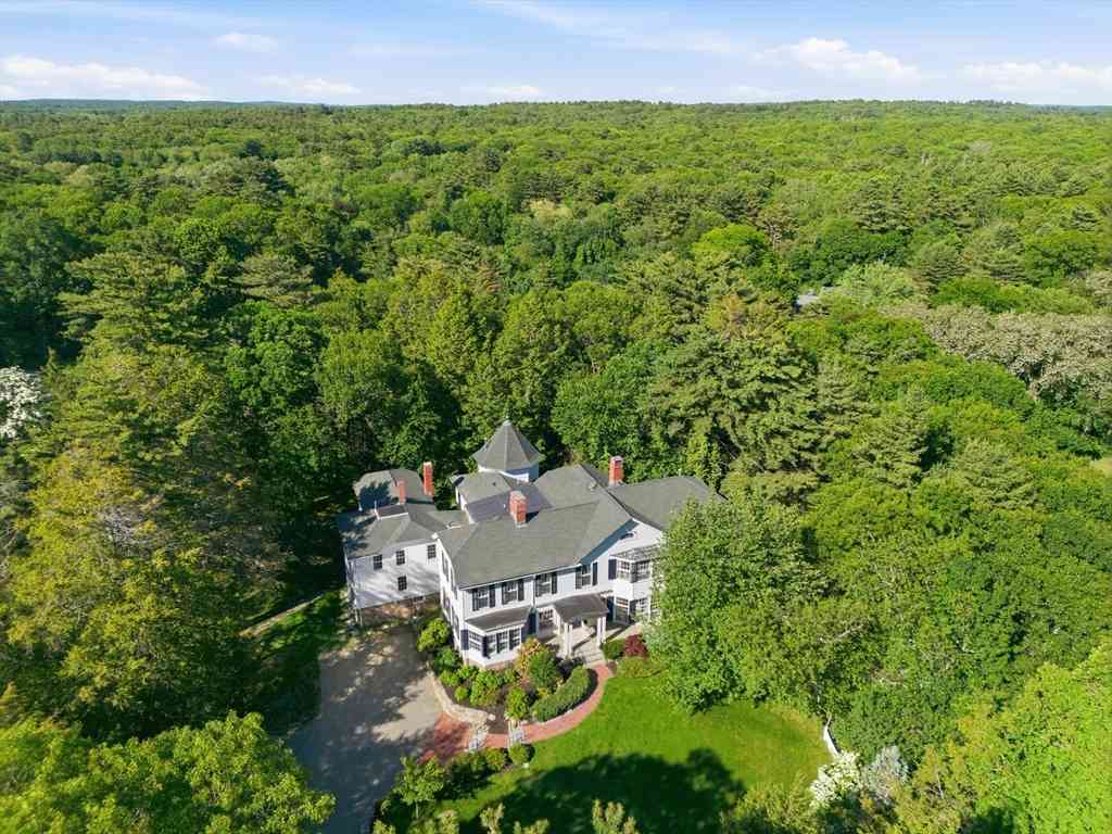 Homes For Sale - 31 B0yles Street<br/> Beverly, MA 01915