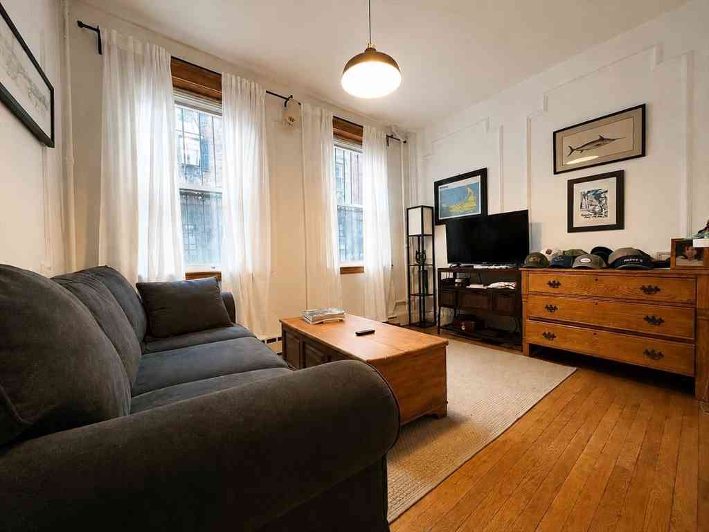 Condo For Rent - 37 Garden St #2<br/> Boston, MA 02114