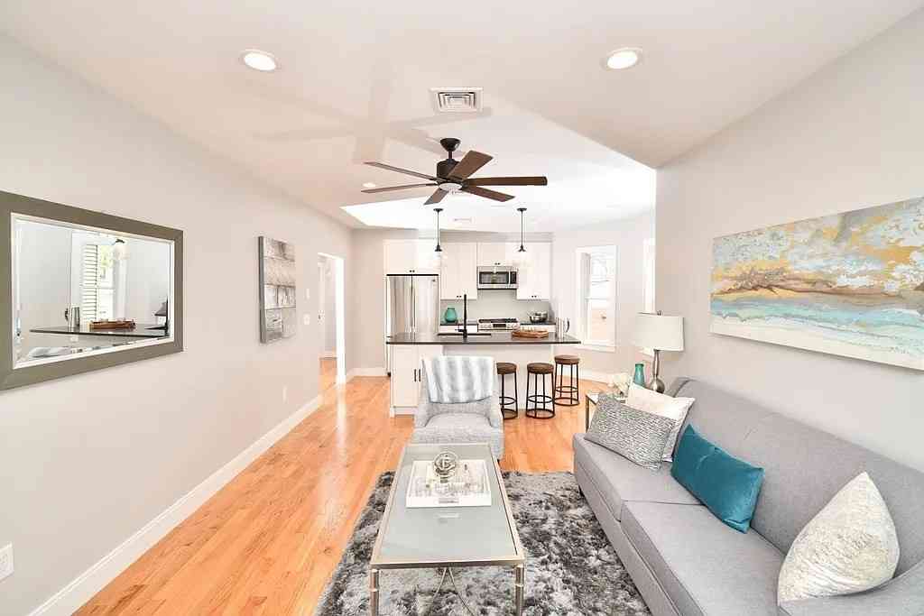 Condo For Rent - 5 Irving Street #2<br/> Medford, MA 02155
