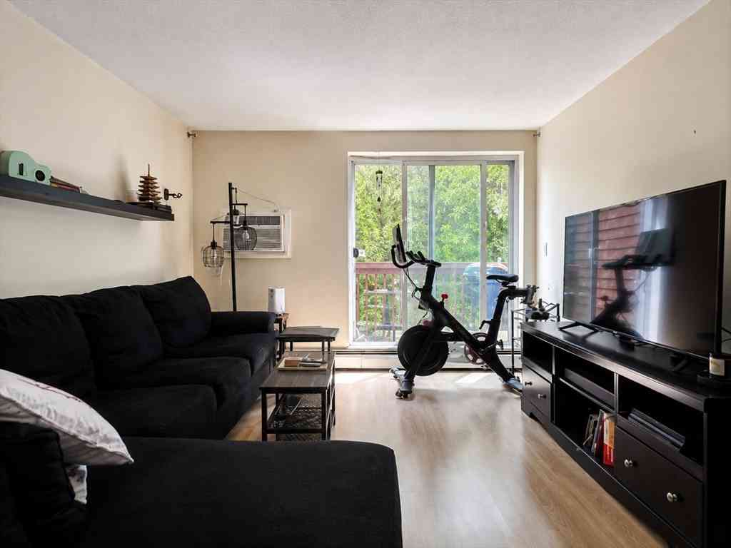 Condo For Rent - 144 Kenrick #35<br/> Boston, MA 02135