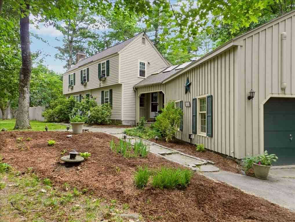 Homes For Sale - 69 Hall St<br/> Dunstable, MA 01827