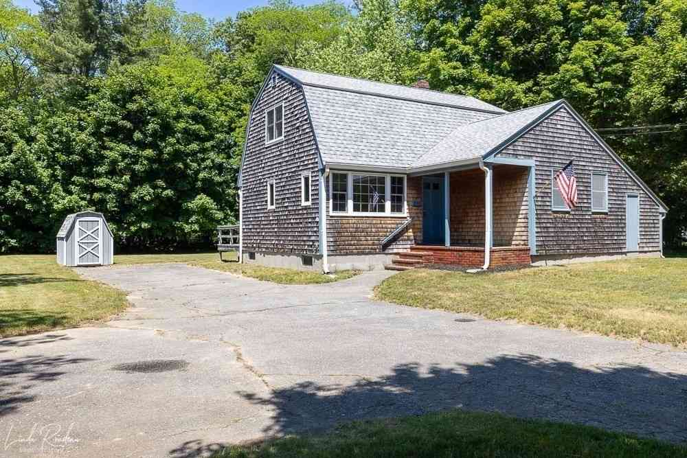 Homes For Sale - 350 N Main St<br/> Raynham, MA 02767