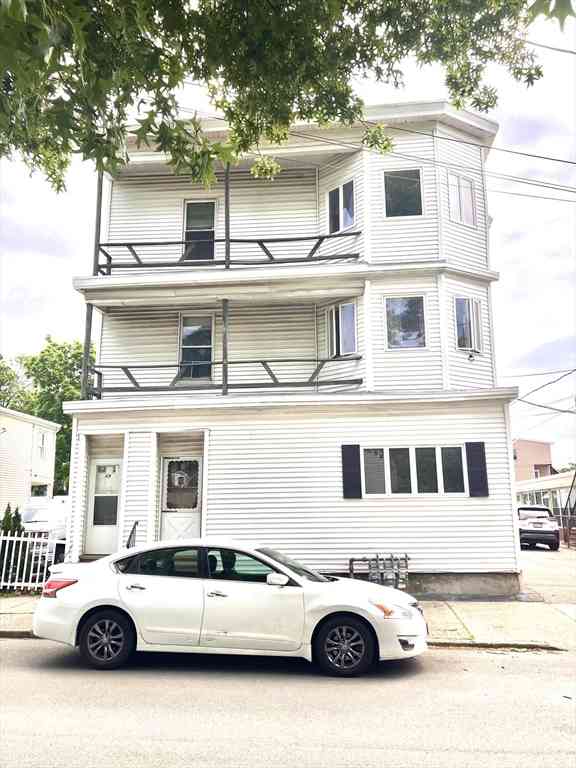 Apartment For Rent - 49 North Federal St #3<br/> Lynn, MA 01905
