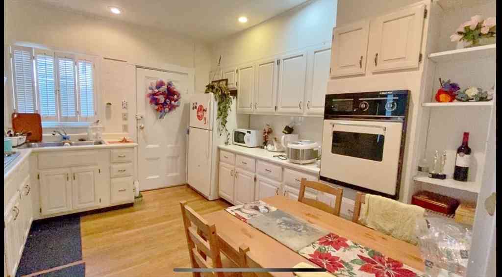 Condo For Rent - 83 Putnam Ave #1<br/> Middlesex County, Cambridge, MA 02139