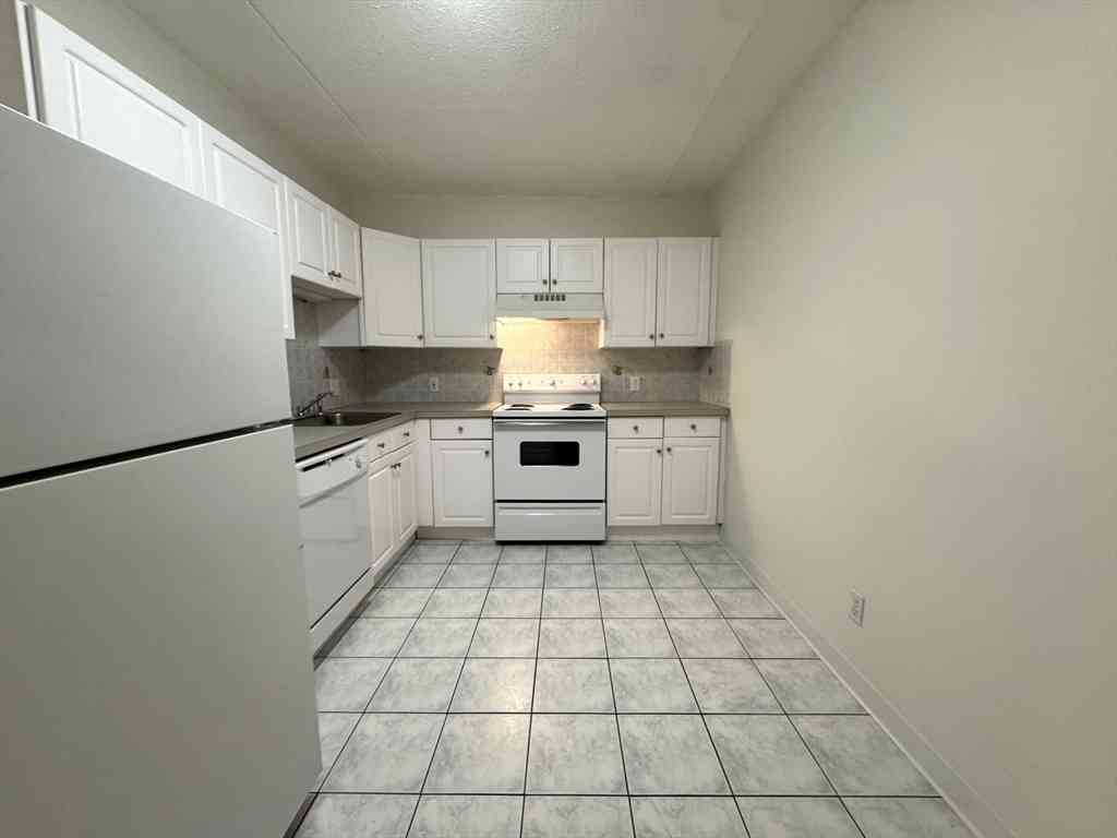 Apartment For Rent - 580 Salem Street #37<br/> Middlesex County, Wakefield, MA 01880