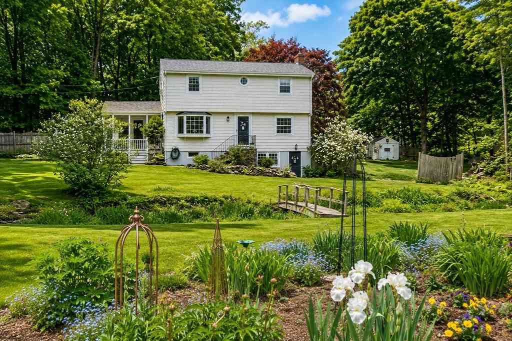 Homes For Sale - 5 Pandora Drive<br/> Essex County, Groveland, MA 01834